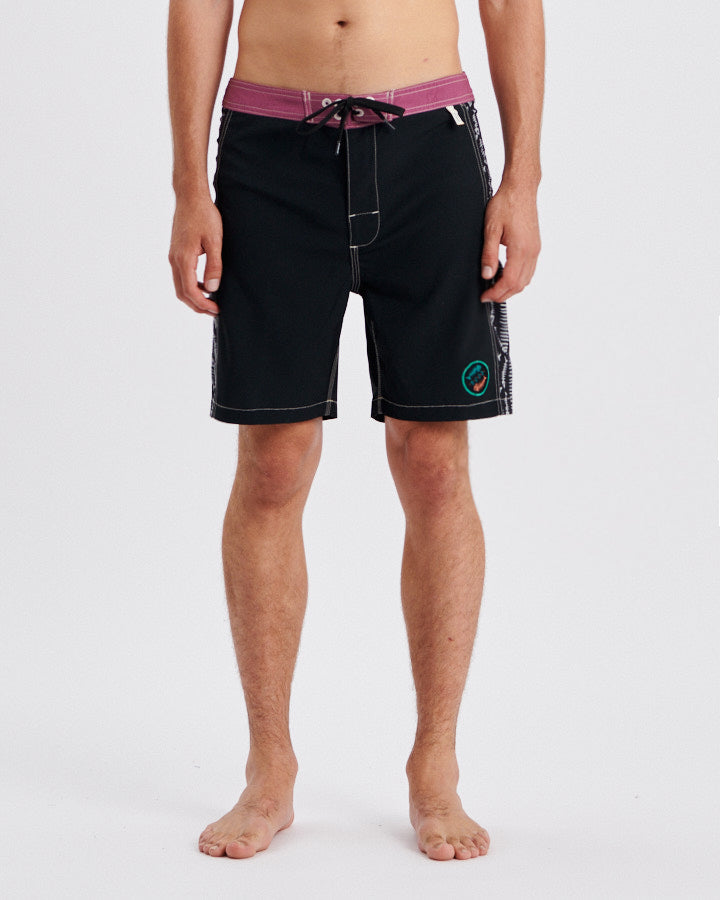 Boneyard 18" Panel Boardshort - Black