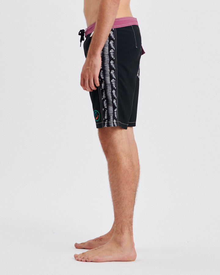 Boneyard 18" Panel Boardshort - Black